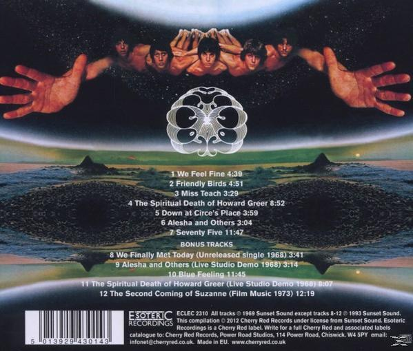 CD-Rückseite mit einer Gruppe von Leuten. Text: We Feel Fine, Friendly Birds, Miss Teach und andere.