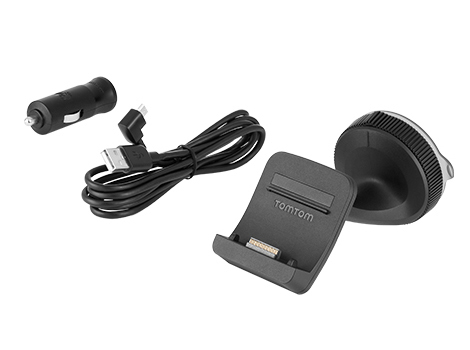TomTom autolader, USB-kabel en houder voor een GPS-apparaat, alles op wit.