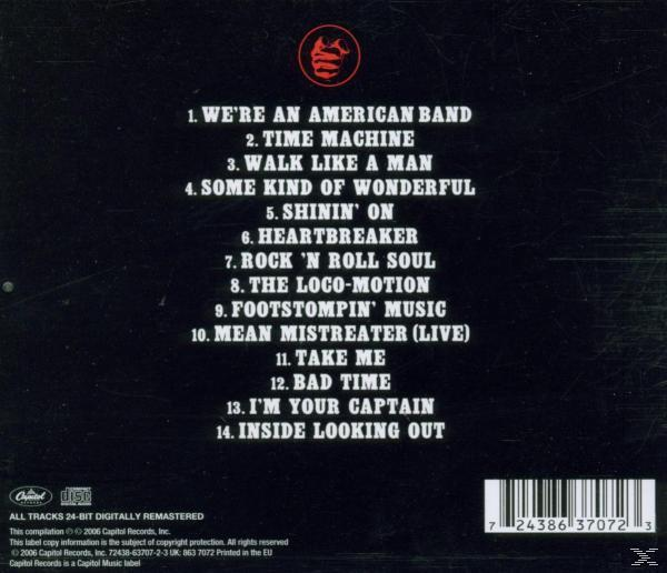 Schwarze Albumrückseite mit weißen Songtiteln, einem roten Logo und einem Barcode.