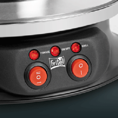 Close-up van een zwarte fondue maker met rode aan/uit-knoppen met de labels 'Fondue', 'Aan/Uit' en 'Grill'.