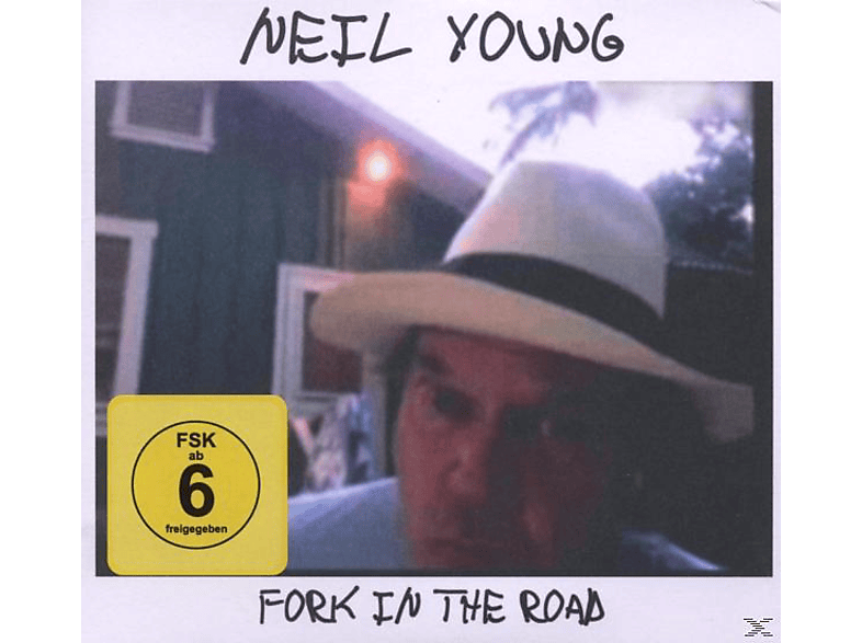 - + Video) (CD Neil In - DVD Fork Young The Road
