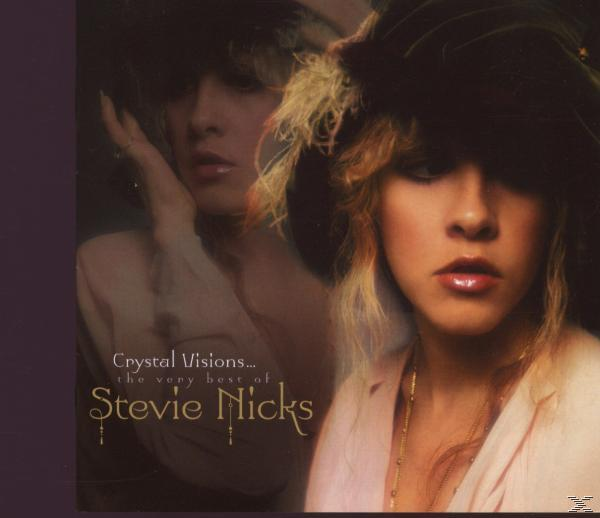 Albumcover von Stevie Nicks, mit einem verschwommenen Bild von ihr im Hintergrund. Der Titel 'Crystal Visions' wird angezeigt.