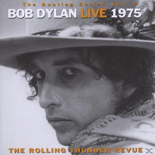 Albumcover mit einem Schwarz-Weiß-Foto von Bob Dylan mit Hut. Titel: The Rolling Thunder Revue.