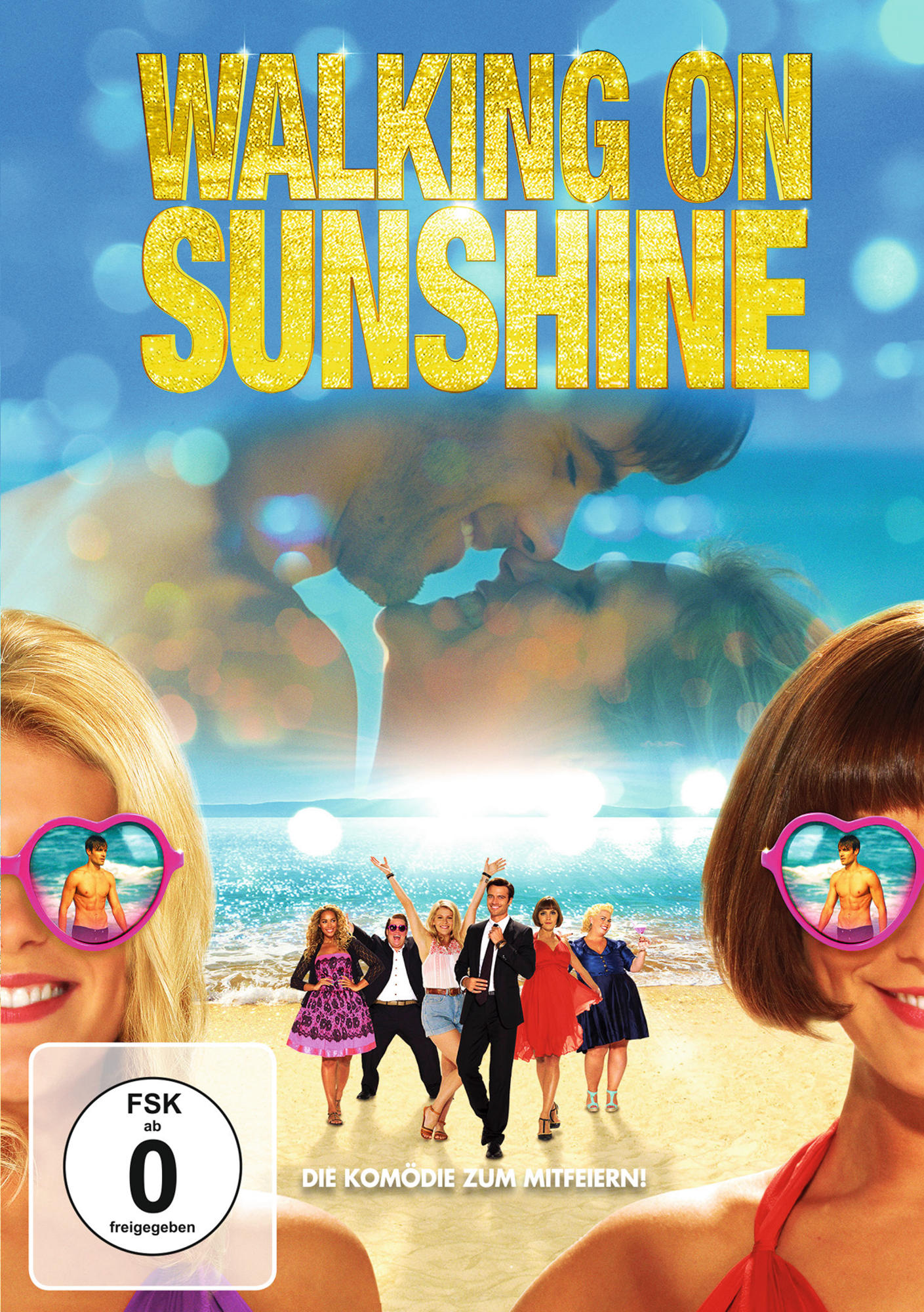 Ein DVD-Cover zeigt ein küssendes Paar mit Strand und Menschen im Hintergrund. Der Titel lautet „Walking on Sunshine“.