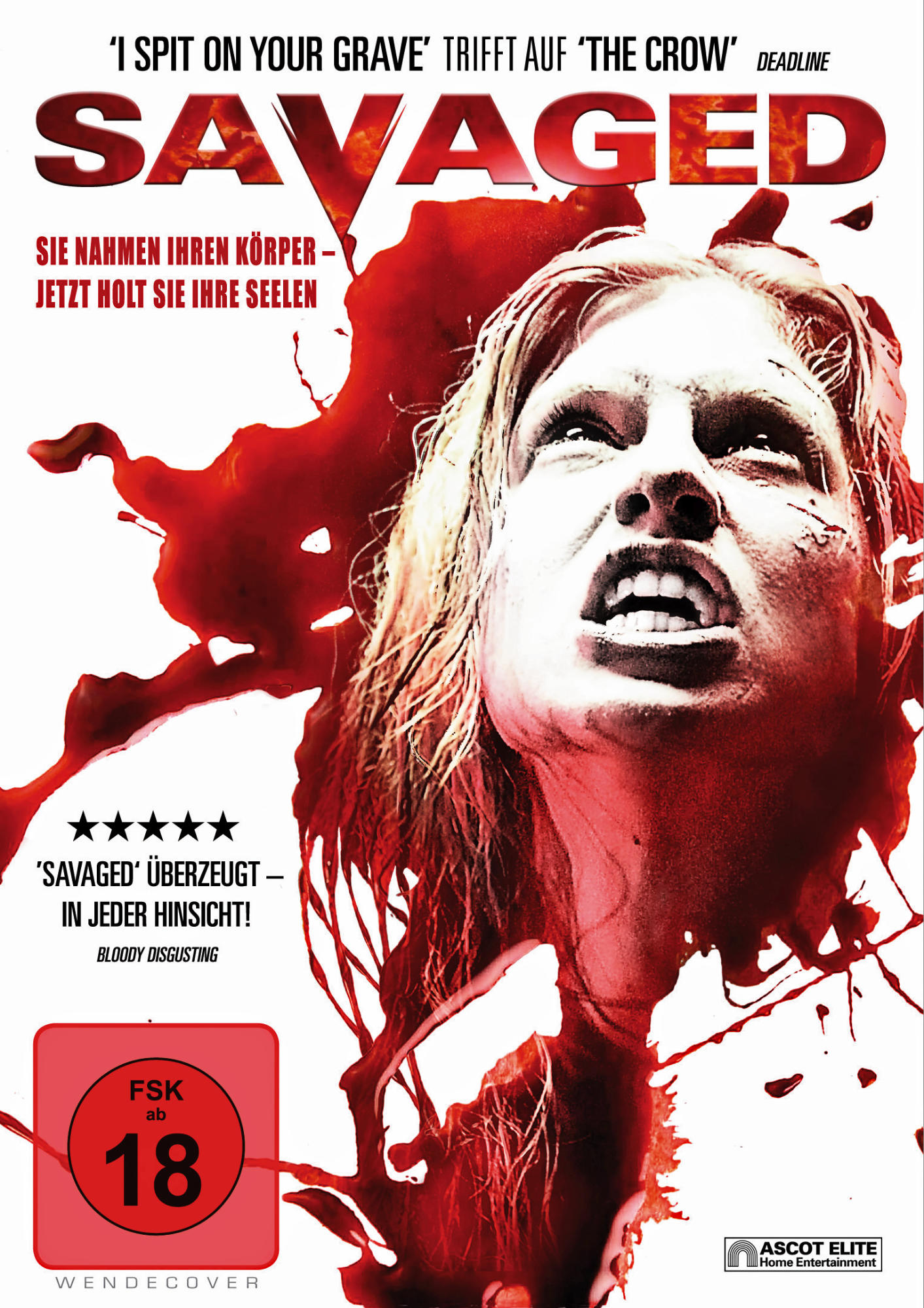 DVD-Cover mit dem Gesicht einer Frau, bedeckt mit Blut, Text und Filmtitel 'Savaged'.