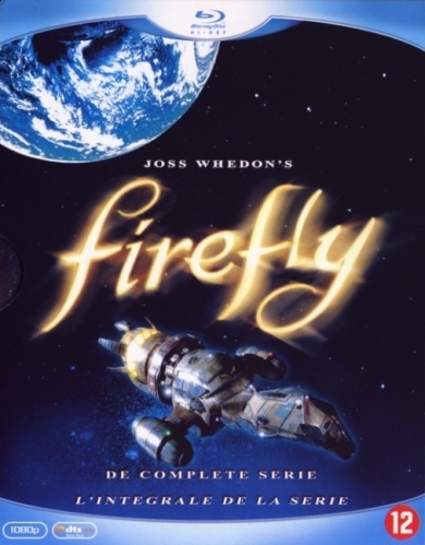 DVD-hoes voor 'Firefly'. Ruimteschip boven een planeet, titel in gouden letters.