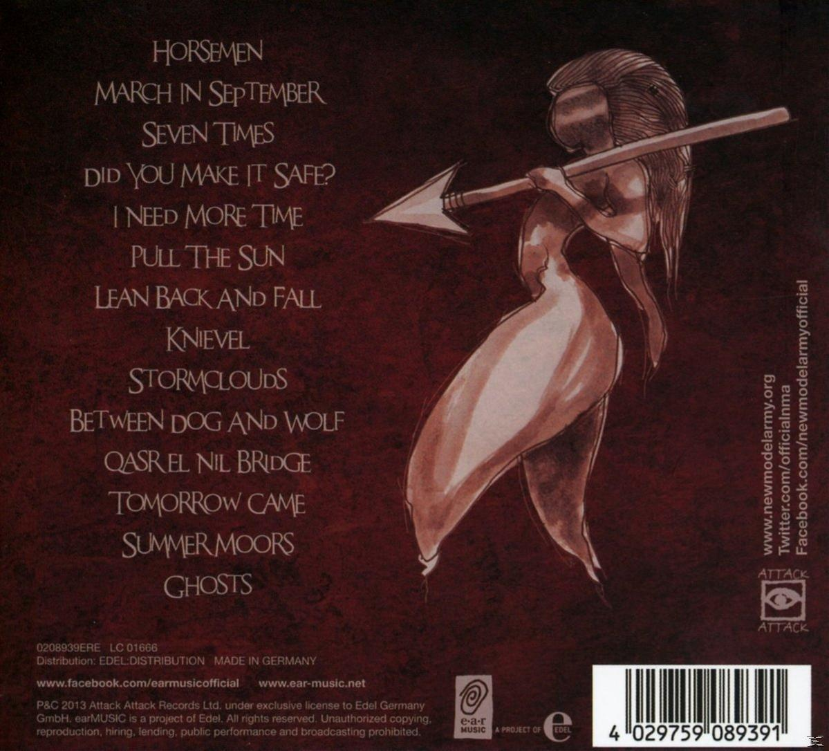 Albumcover mit einer Illustration einer Frau, die einen Speer hält. Titelliste.