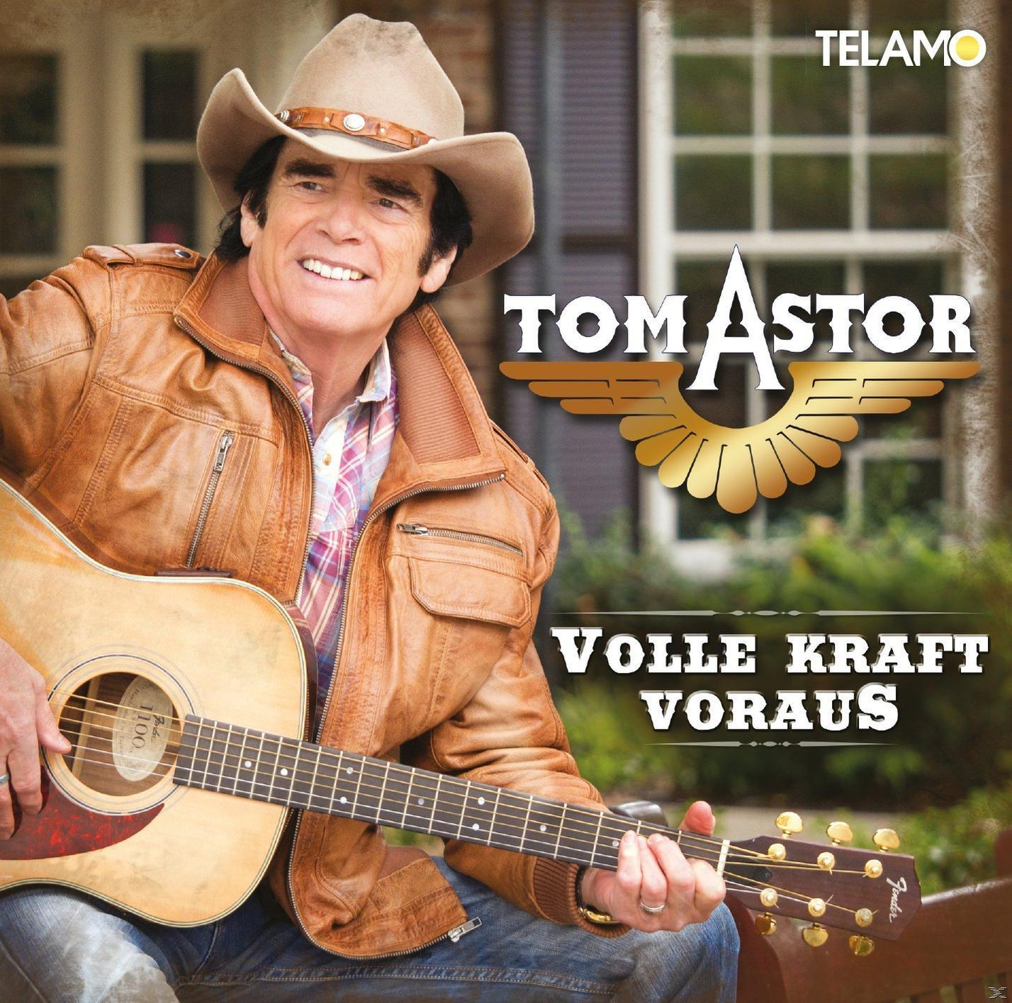 CD-Cover mit einem Mann, der Gitarre spielt. Text sagt Tom Astor und Volle Kraft Voraus.
