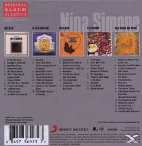 Albumcover mit mehreren Albumcovern und Songlisten.