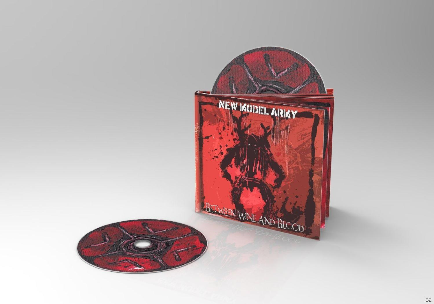 CD-Hülle für das Album 'New Model Army', mit CDs. Rote und schwarze Grafiken, weißer Hintergrund.