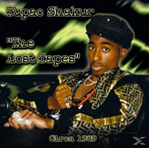 Tupac Shakur Albumcover. Tupac mit dunklem Hut, Goldschmuck, ca. 1989.