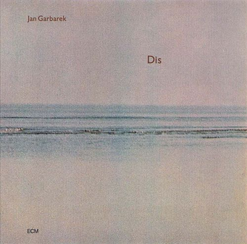 A 'Dis' CD borítója Jan Garbarektől, nyugodt tájjal, vízzel.