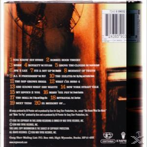 Album-Rückseite mit Titelliste und Credits für ein Hip-Hop-Album, mit Barcode und Text.