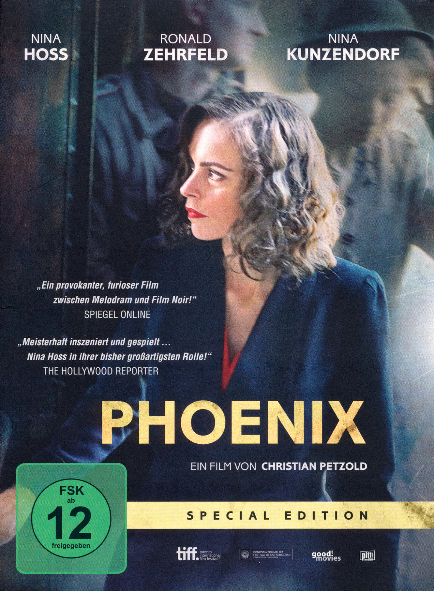 DVD-Cover von Phoenix. Eine Frau mit rotem Lippenstift in dunkler Umgebung.