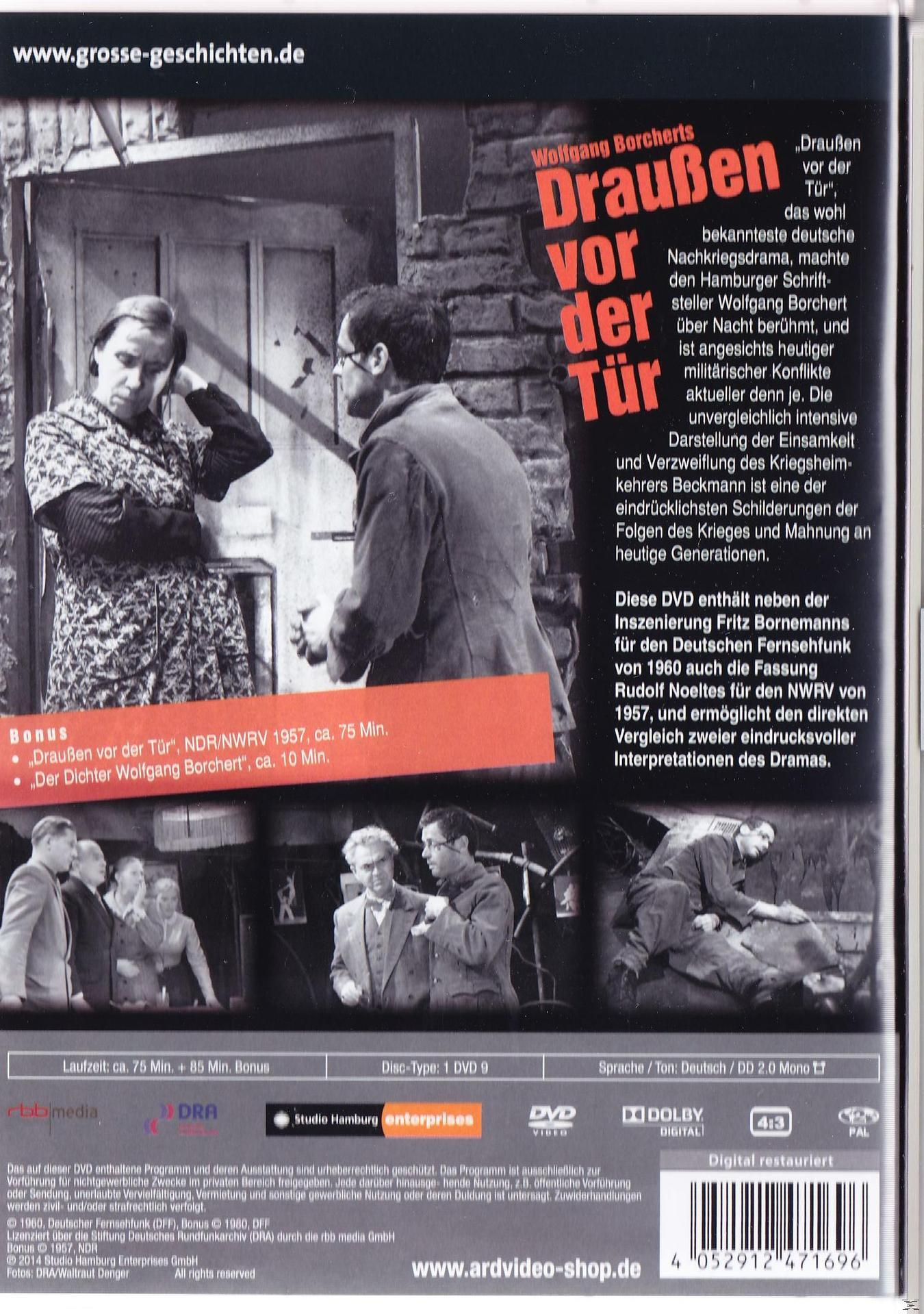 DVD-Cover mit Schauspielern und Text auf Deutsch. Die DVD ist für den Film 'Draußen vor der Tür'.
