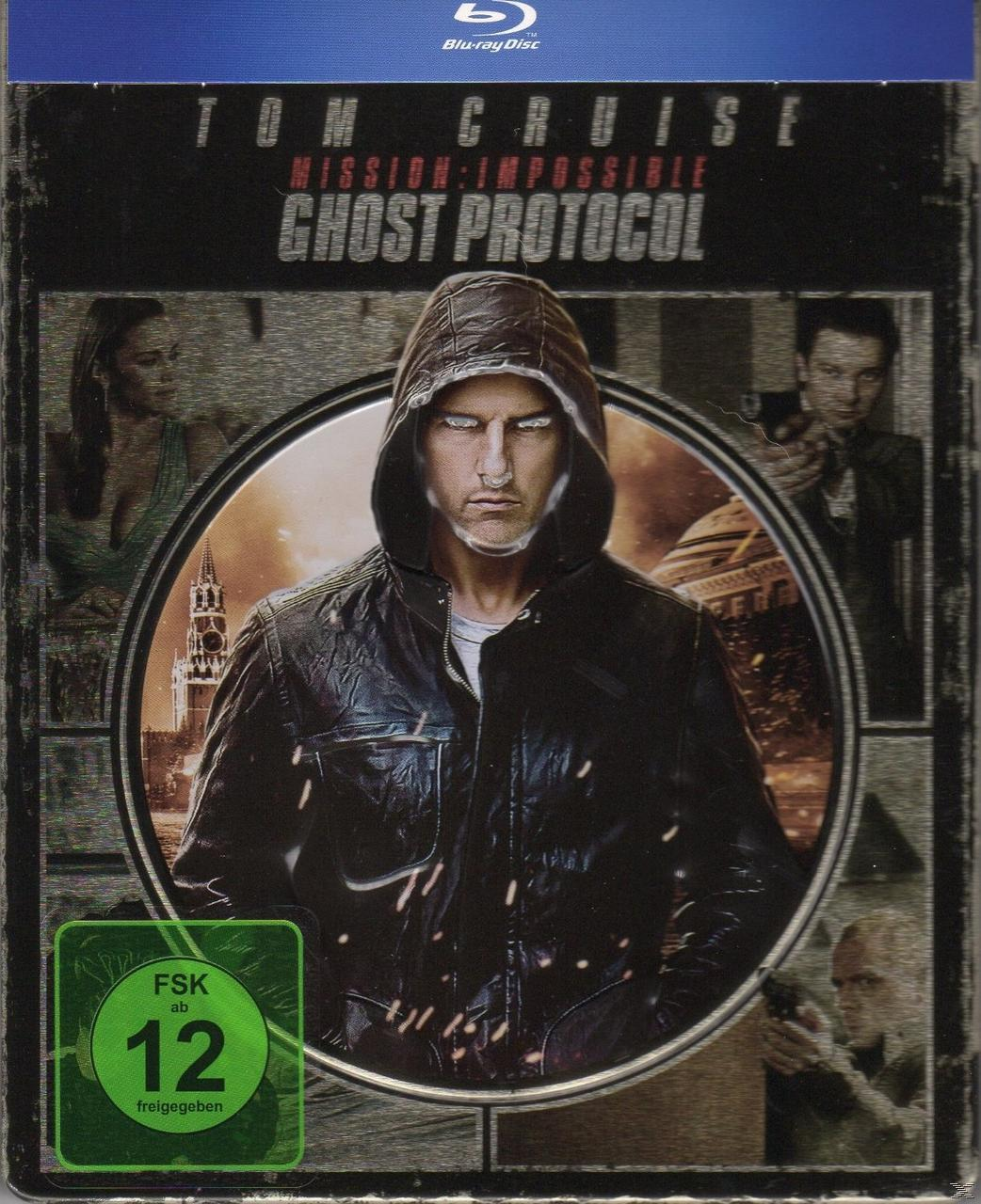 Blu-ray Disc-Cover mit Tom Cruise in Kapuzenjacke und Stadtlandschaft.