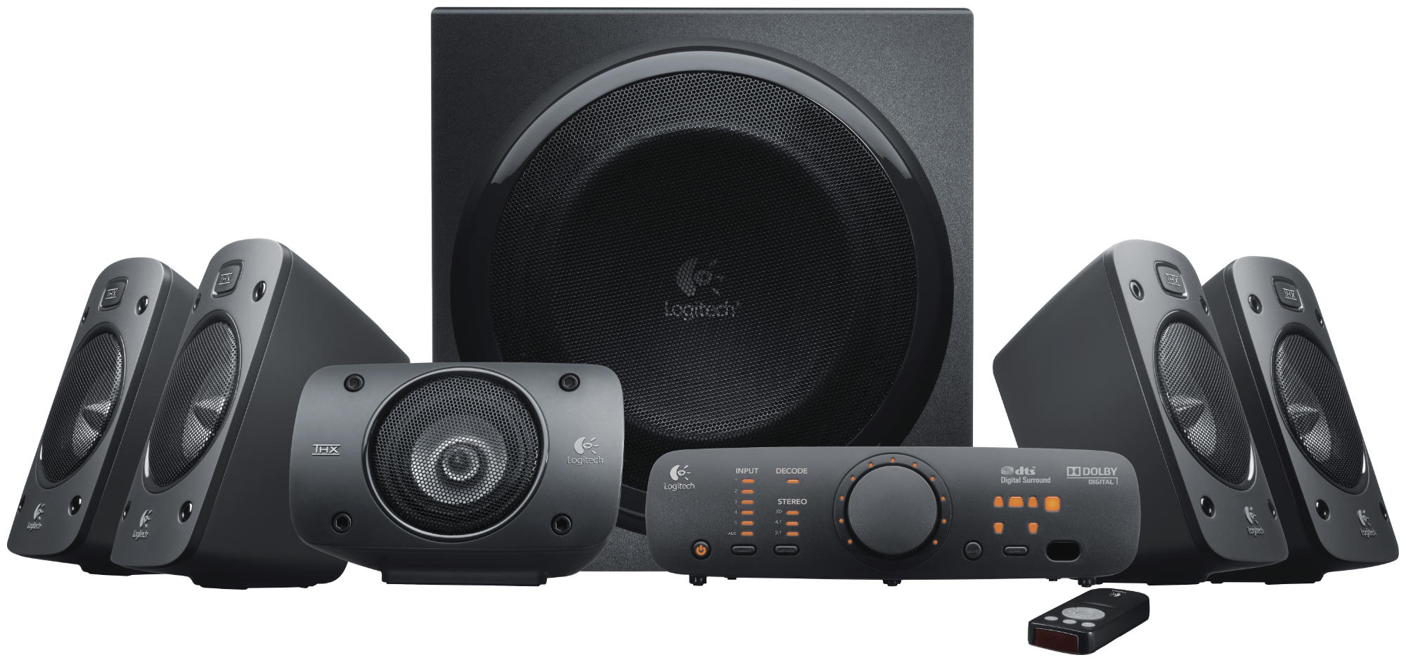 Ein schwarzes Logitech 5.1-Surround-Sound-System mit Subwoofer, Satellitenlautsprechern, Steuerkonsole und Fernbedienung.