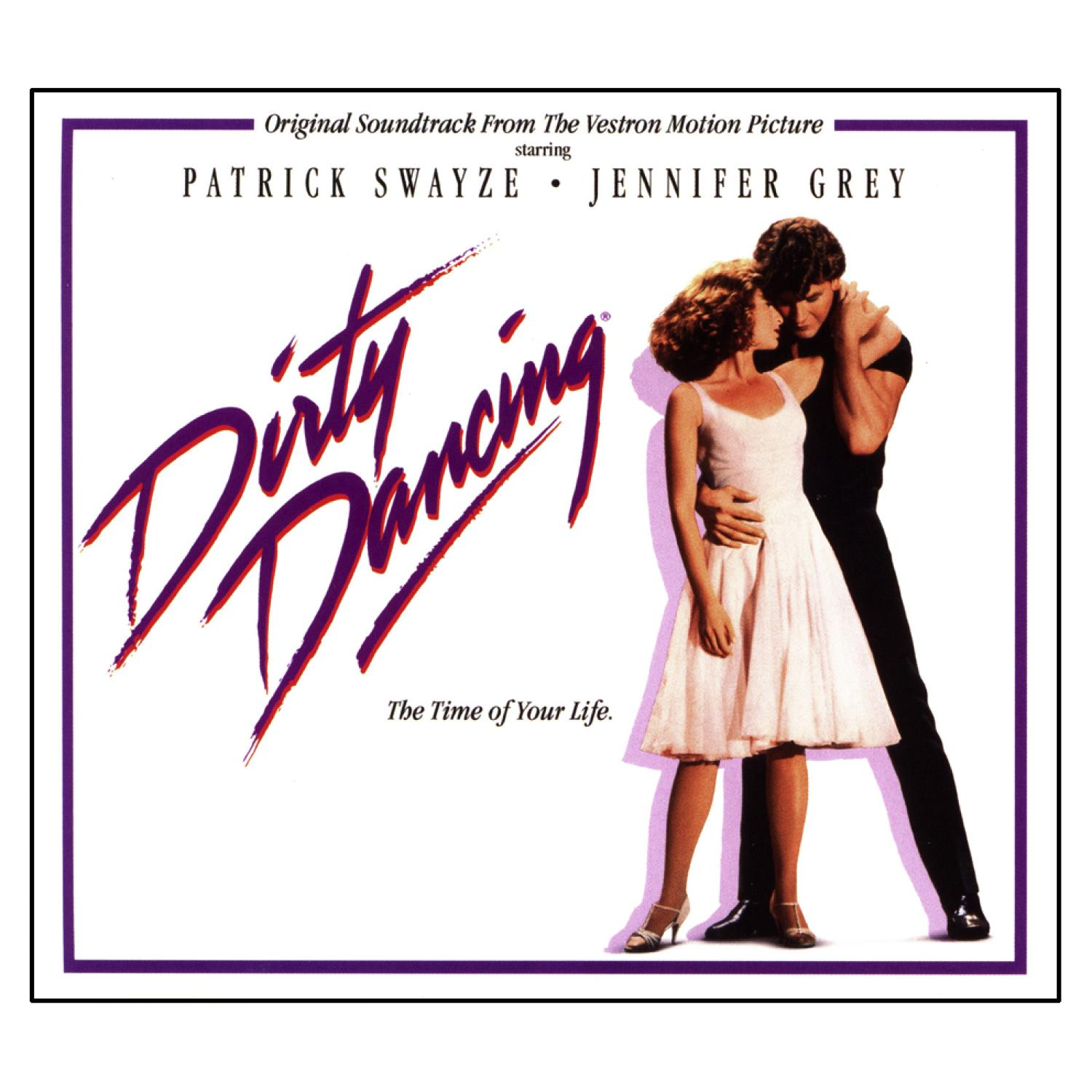 Dirty Dancing Filmcover. Patrick Swayze und Jennifer Grey umarmen sich. Titel ist kursiv.