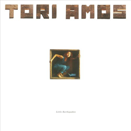 Album borító Tori Amos-szal egy dobozban, felül a 'Tori Amos' szóval, alul pedig a 'Little Earthquakes'.