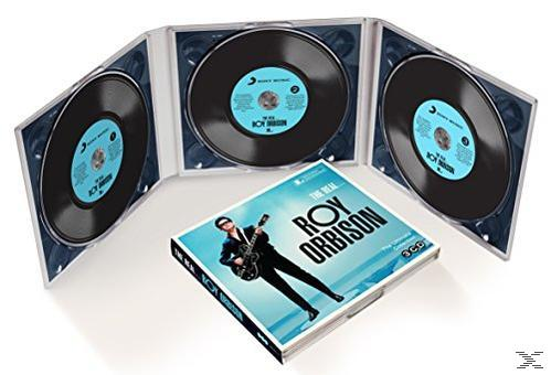 Roy Orbison CD-Set. Drei schwarze CDs in einem Case mit einem Foto von Roy Orbison mit Gitarre.