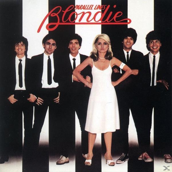 Blondie Albumcover, Bandmitglieder. Blondie steht im Mittelpunkt, trägt ein weißes Kleid, mit schwarz-weißen Streifen.