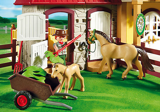 PLAYMOBIL Çimenlikli Büyük At Çiftliği