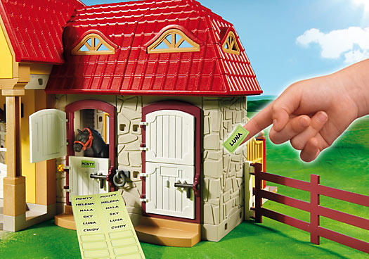PLAYMOBIL Çimenlikli Büyük At Çiftliği
