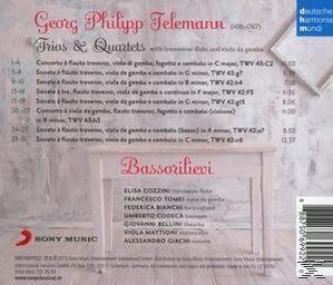 Album-Rückseite mit Titelliste von 'Trios & Quartette' von Georg Philipp Telemann. Weißer Tisch.