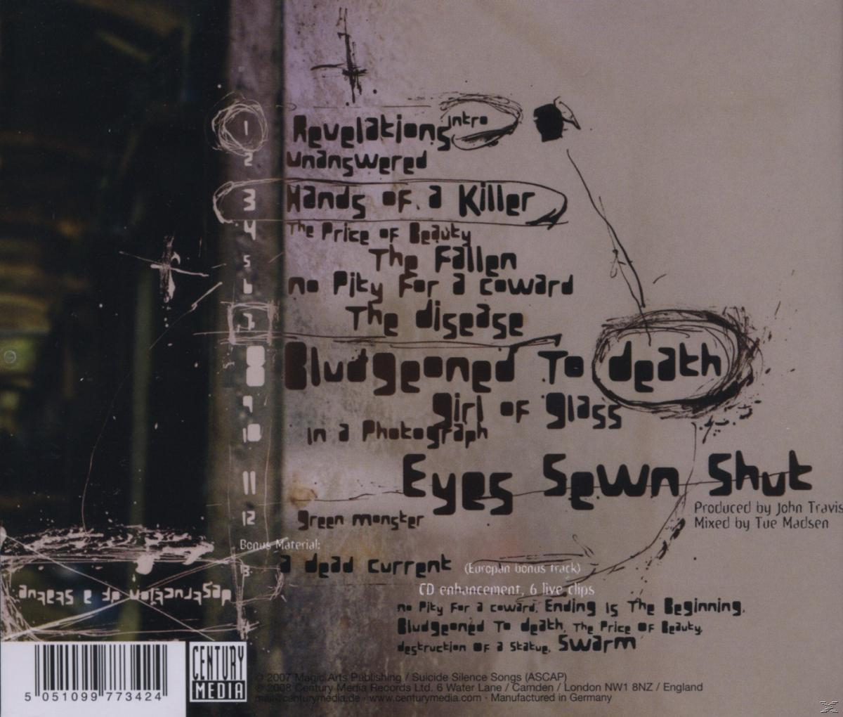 Albumcover mit handschriftlicher Titelliste und ein paar Zeilen. Dunkler Hintergrund mit weißem und rotem Text.