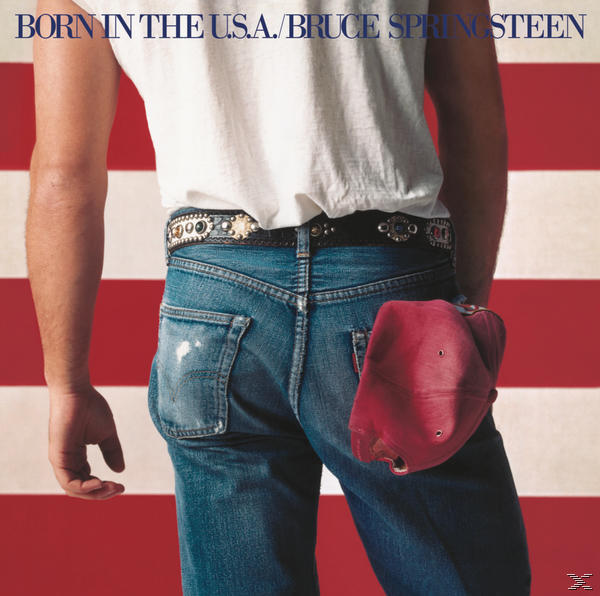 Albumcover: Bruce Springsteen, Rückansicht. Jeans und roter Hut in der Tasche. Amerikanische Flagge im Hintergrund.