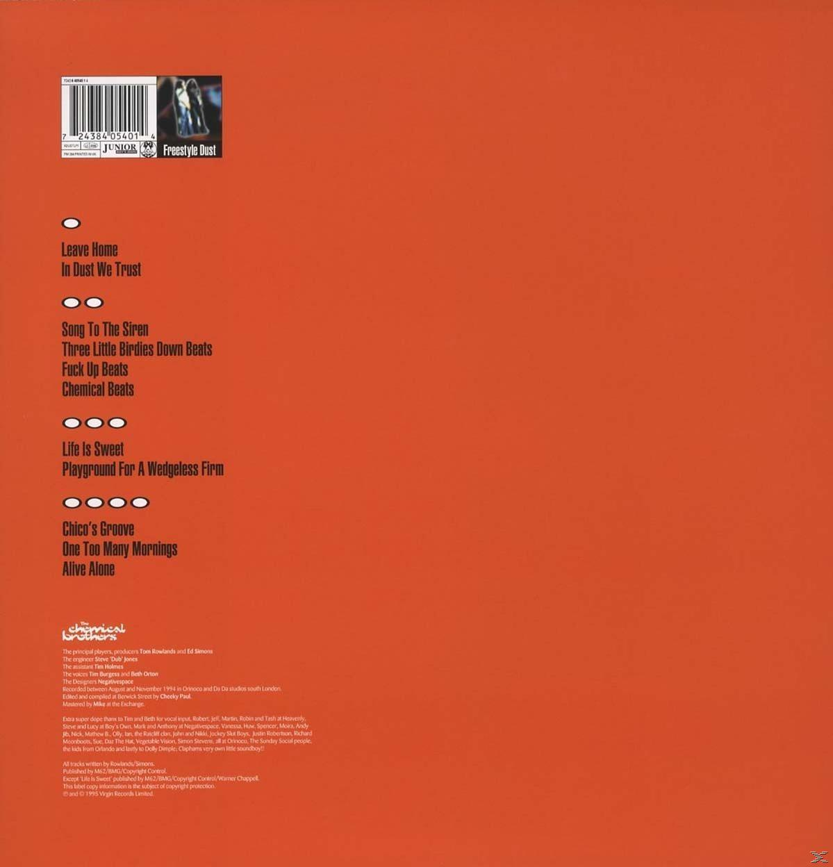 Album-Rückseite, orangefarbener Hintergrund, mit Titellisten und Credits für ein Musikalbum.