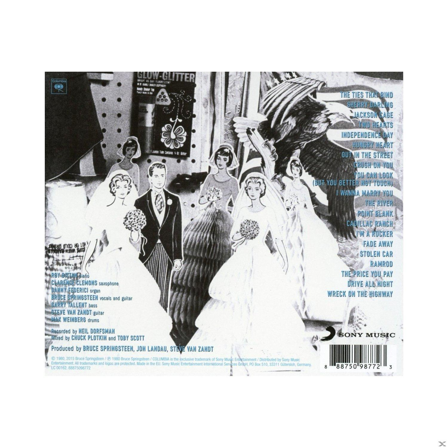 Albumcover mit Hochzeitsthema und Texten. Schwarz-Weiß-Bild mit vielen Leuten und Text.