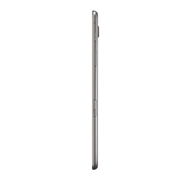 Beyaz bir arka plan üzerinde gümüş bir tabletin yan görünümü. Tablet ince, kamera ve düğmelerle.