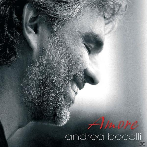 Andrea Bocelli album borítója. Fekete-fehér fotó Bocelliről. A "Amore" szó pirossal.