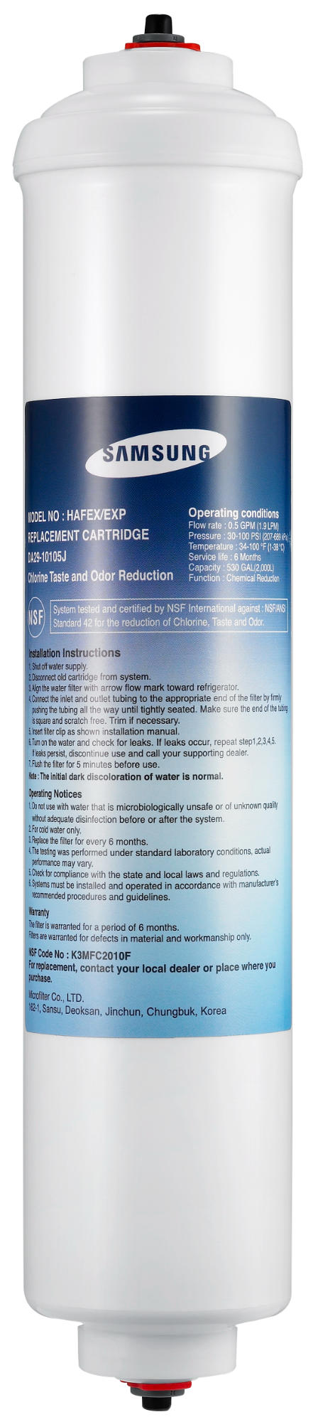 Biały filtr wody Samsung. Ma niebieską etykietę z tekstem.