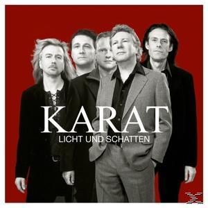 Albumcover von Karat, mit fünf Männern in Anzügen vor rotem Hintergrund.