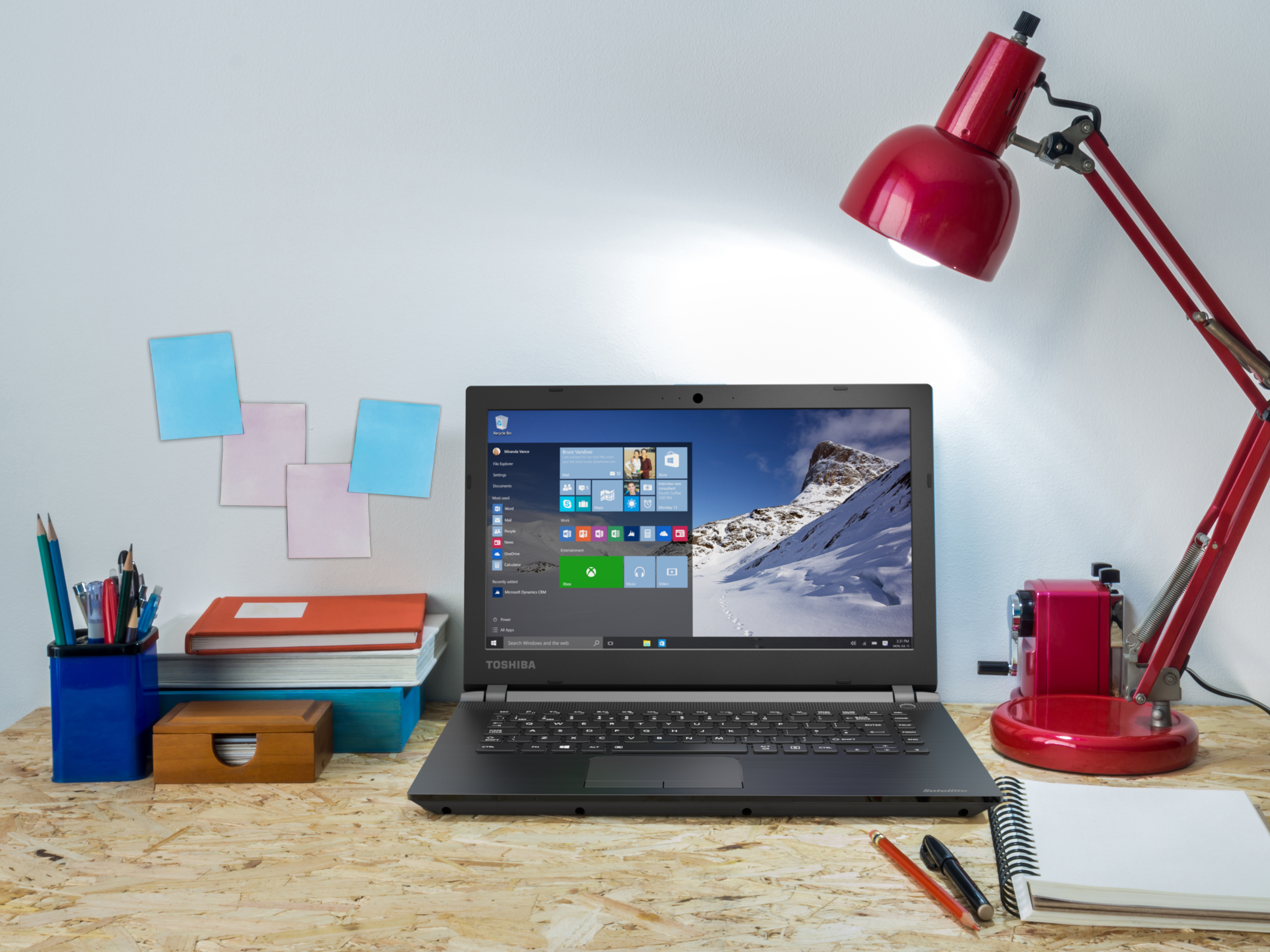 TOSHIBA Laptop Satellite C40-C-10K Intel Celeron N3050 (PSCRLE-002002BT)