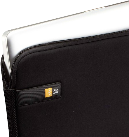 Fekete laptop tok. A laptop részben látható. Case Logic logó az oldalon.