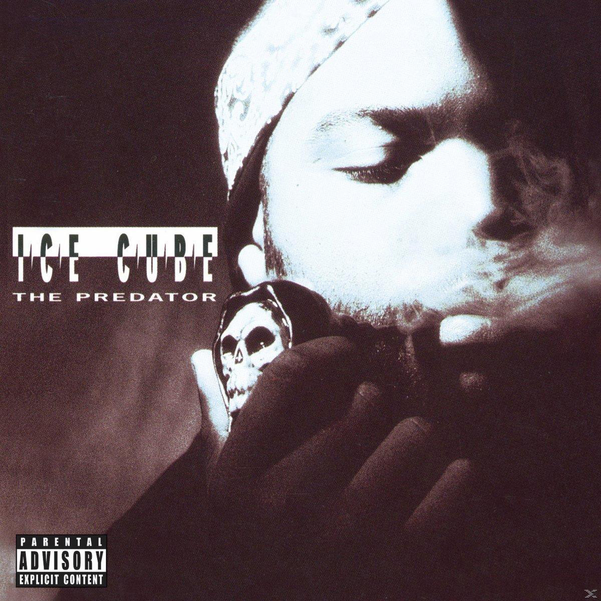 Ice Cube Albumcover. Ein Mann hält ein Totenkopf-Feuerzeug, Rauch vor seinem Gesicht. Albumtitel wird angezeigt.