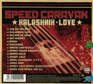 Album hátlap számlistával, átlós dizájnnal és szöveggel barna háttéren.