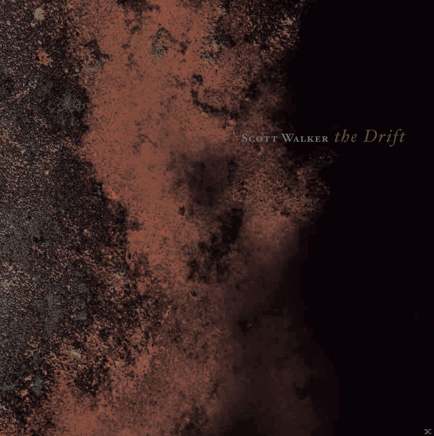 Album borító: Scott Walker, the Drift. Absztrakt vörösbarna és fekete textúrájú háttér. Fehér szöveg.