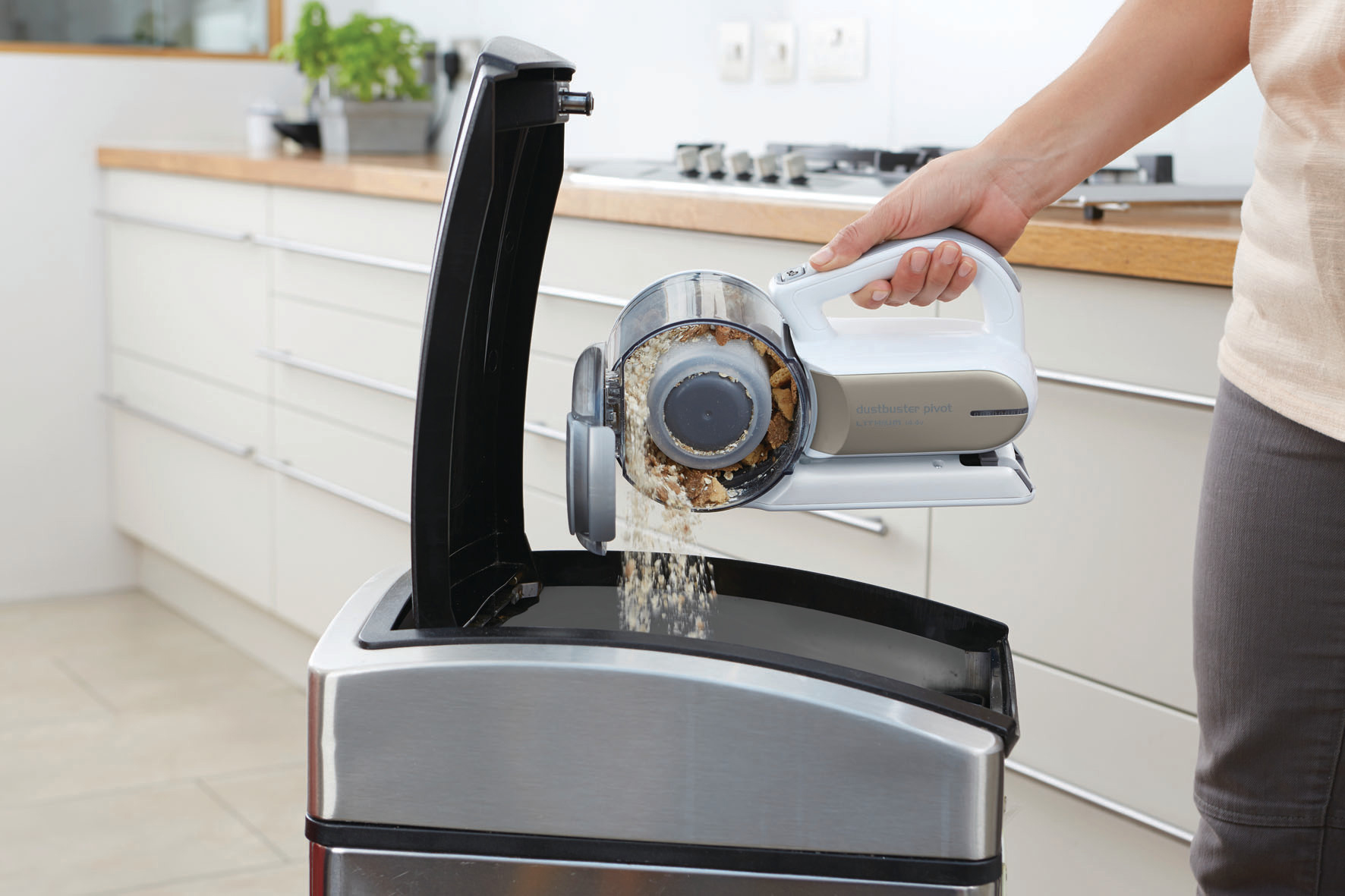 BLACK+DECKER PV 1420 L Handstaubsauger, Akkubetrieb