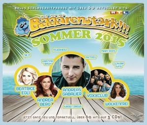CD-Cover mit Porträts verschiedener Sänger, tropischem Strandhintergrund und Musiktitel.