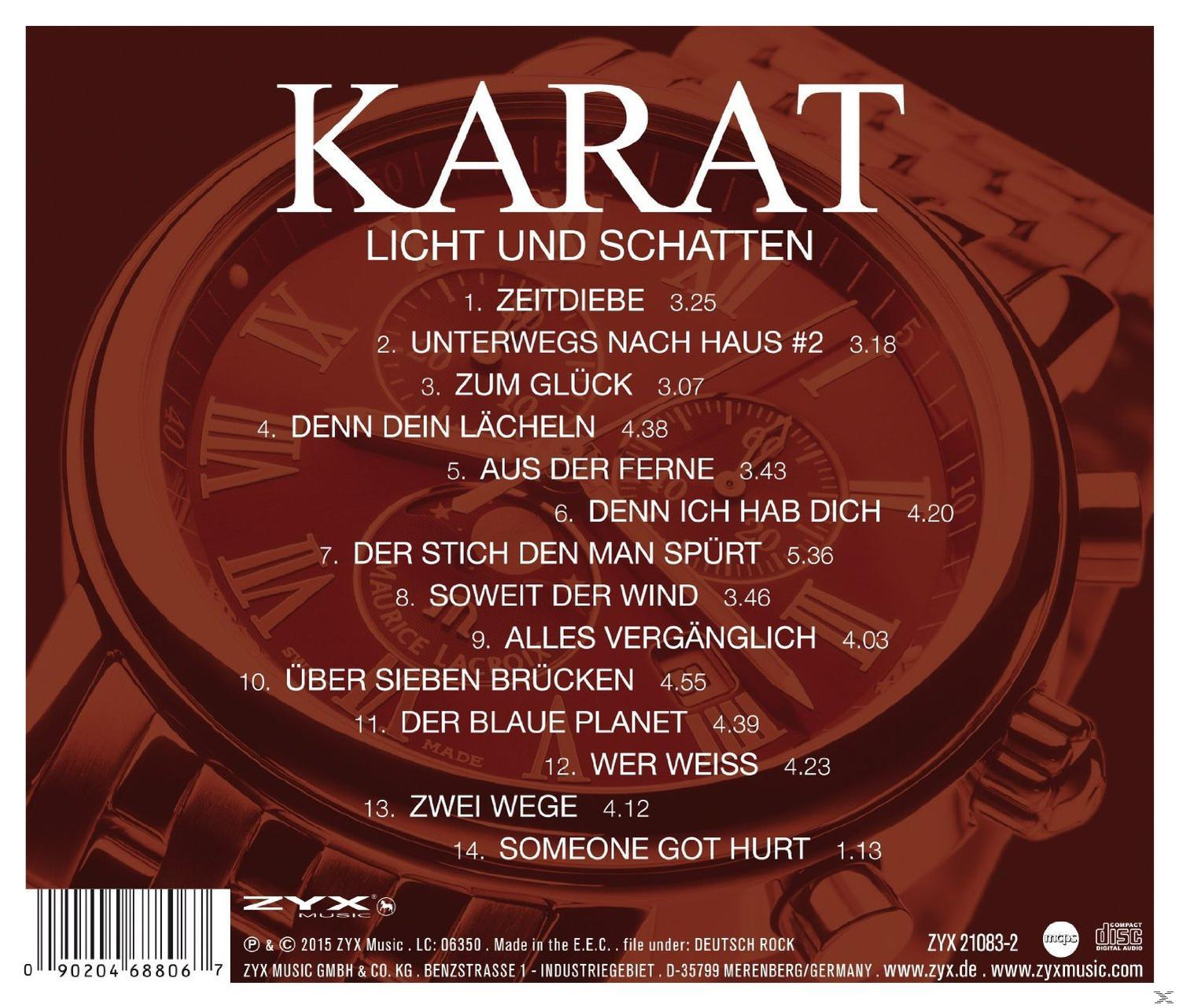 CD-Cover mit Uhrenbild, Albumname und Titelliste. Der Hintergrund ist strukturiert und goldbraun.