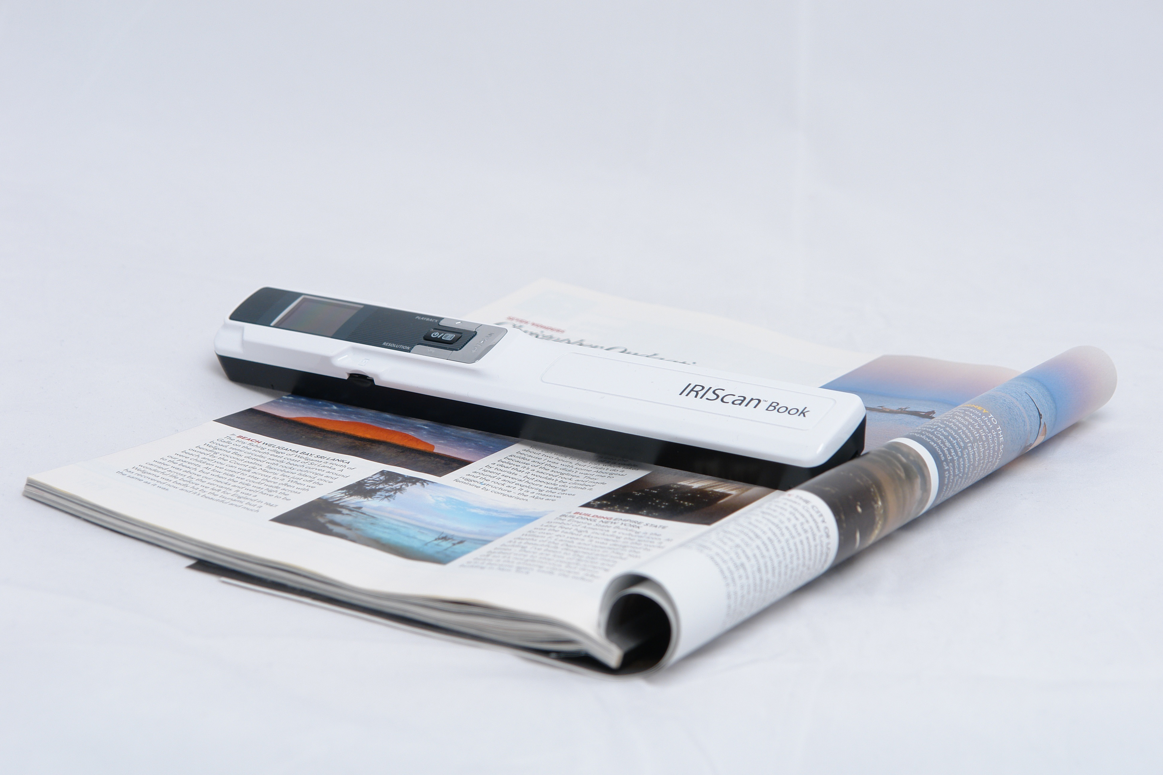 IRIS IRIScan Book 3 Hand-Scanner , 300/600/900 dpi, Contact Image Sensor A4 Farbe