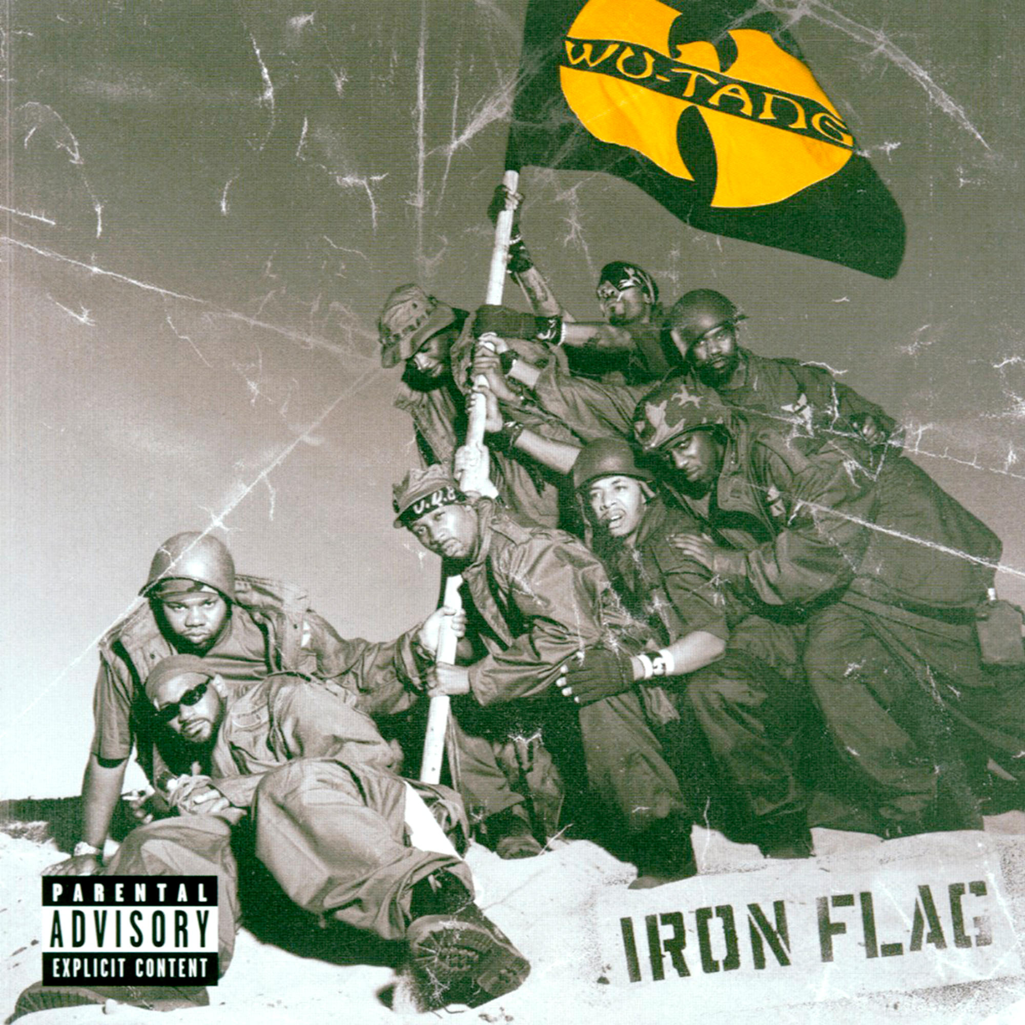 Albumcover mit Mitgliedern des Wu-Tang Clans. Sie halten eine Flagge und stehen in Formation.