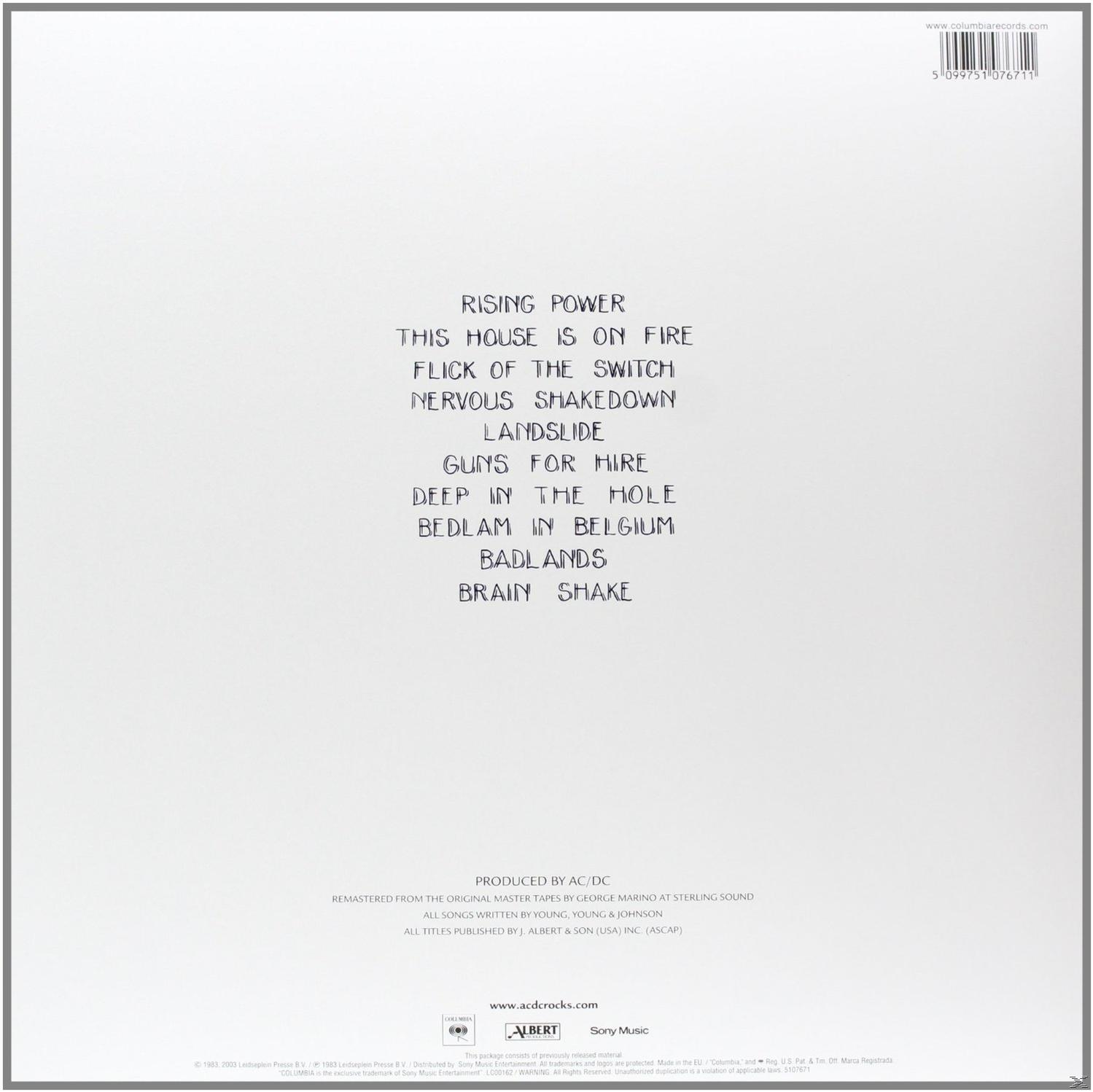Az AC/DC 'Flick of the Switch' című albumának hátlapja. A számlista fehér alapon látható.