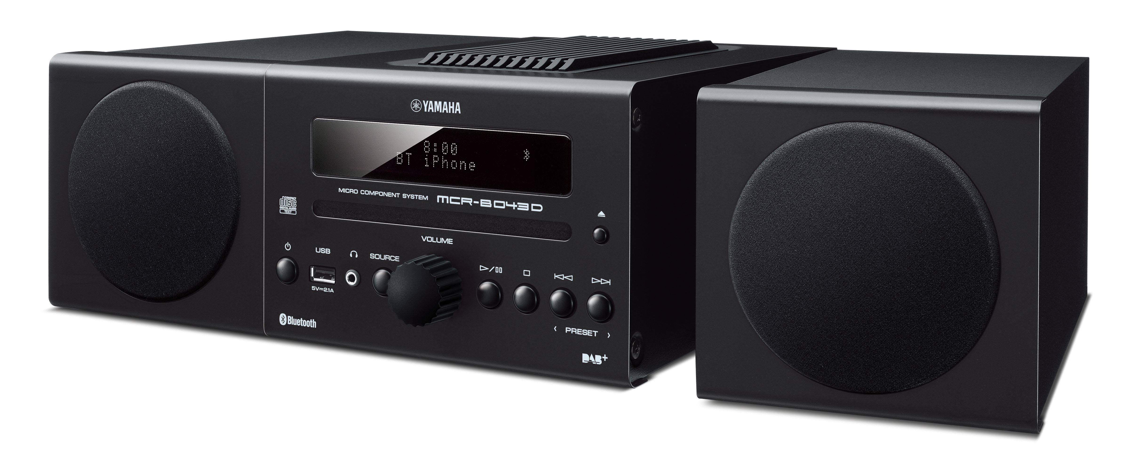 Schwarze Yamaha Stereoanlage mit Lautsprecher rechts. Sie zeigt ein Display und Knöpfe.
