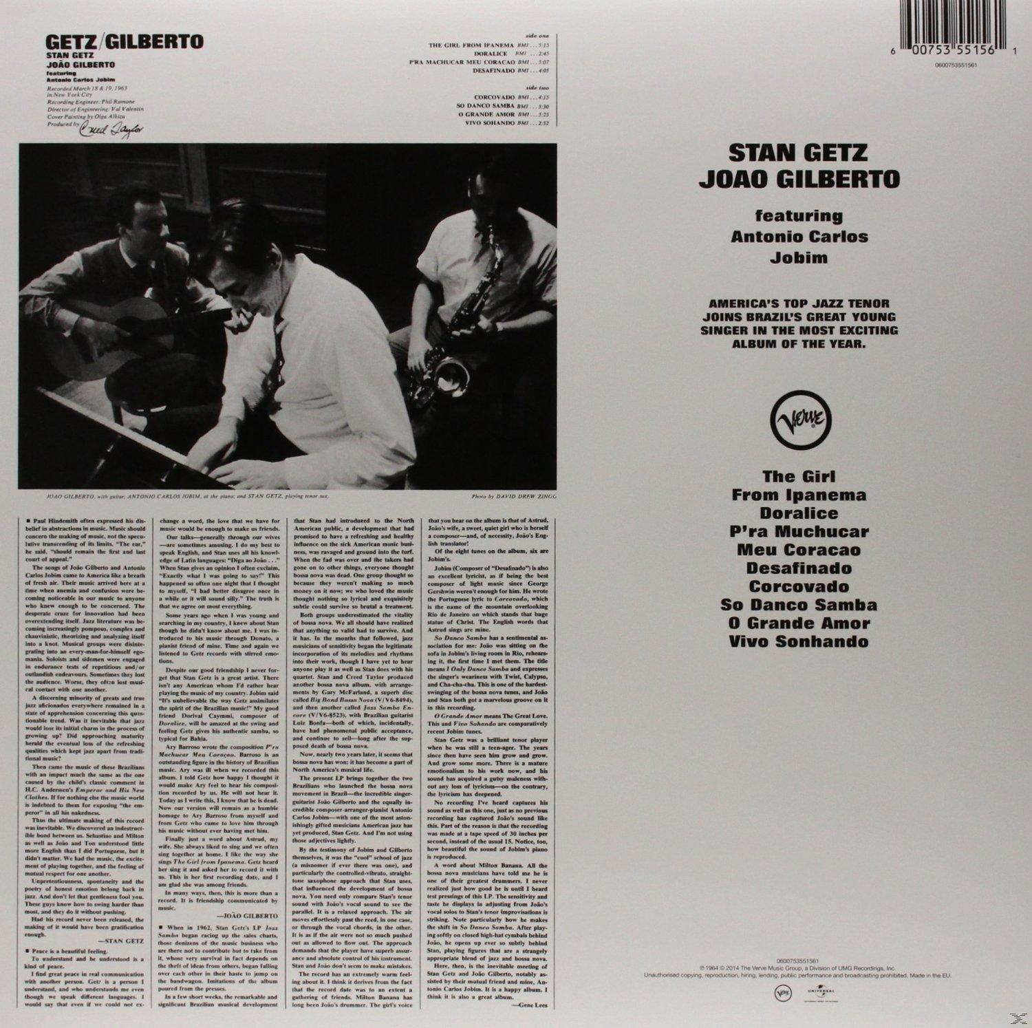 Albumcover mit Stan Getz und Joao Gilberto in Schwarzweiß. Text auf der rechten Seite listet Songtitel auf.