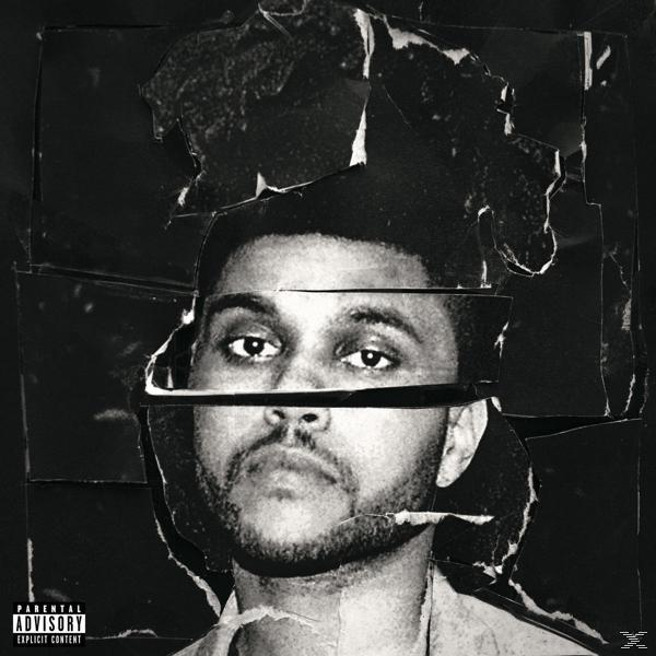 Fekete-fehér kép The Weeknd-ről, felvágott arccal. A Parental Advisory felirat látható.